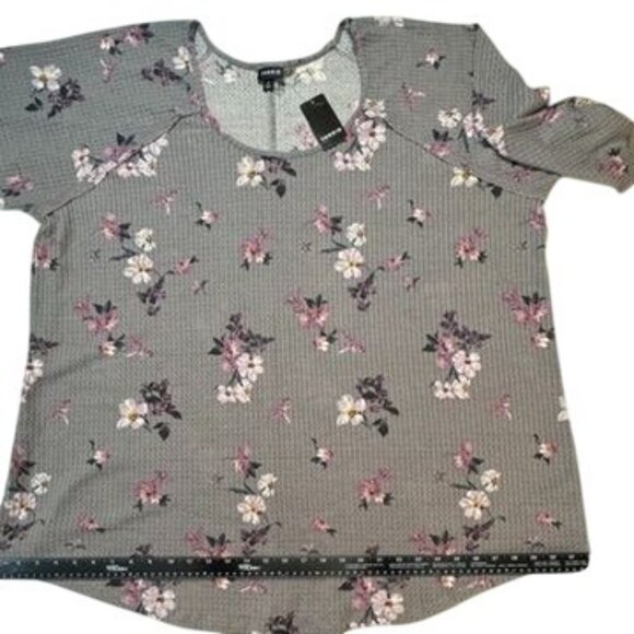 Torrid Floral Waffle Knit Top Sz 5 Gray Multicolor Long Sleeve Scoop Neck NEW - Picture 15 of 16